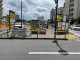 小豆沢２丁目の『三井のリパーク』に設置されている自動販売機（写真提供：ケンミン）