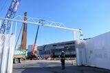 鶴ケ峰駅周辺連続立体交差事業　駅舎地下化工事現場