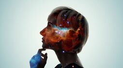 ｢幸せは人生の目的なのか｣ダーウィンの進化論を知れば今の人生が楽になる不思議　約2300年の思い込みを覆す最新研究