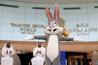 米ワーナーのテーマパーク､UAEにお目見え
