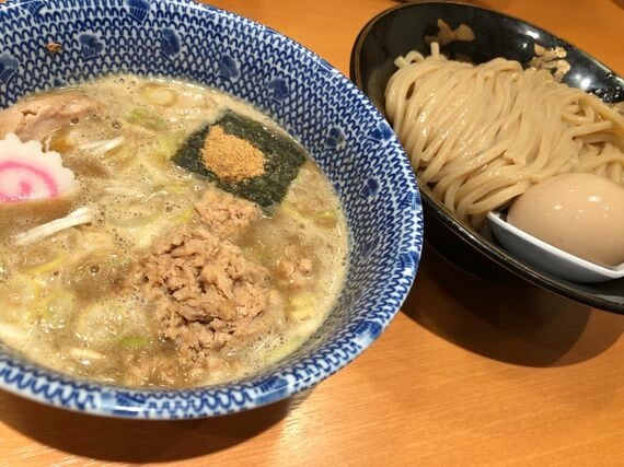 「六厘舎」の『濃厚豚骨魚介つけ麺』