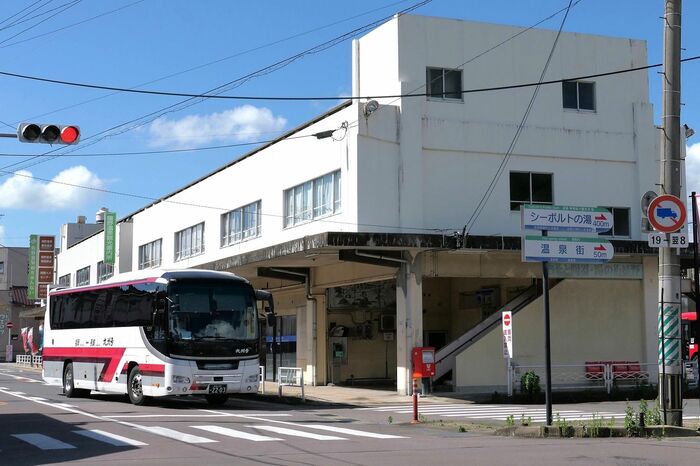 嬉野バスセンターは温泉街に近い