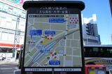駅周辺にはバス乗り場が複数ある（記者撮影）