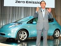 300万円の壁を突破 日産EV“一撃”の波紋