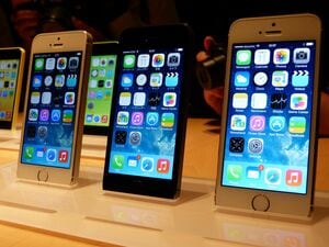iPhone 5S | CDMA | US | Japan Specs (Apple A7 1.3 GHz, 2013