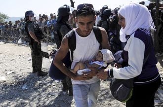 地中海を渡って来る難民を責めてはならない