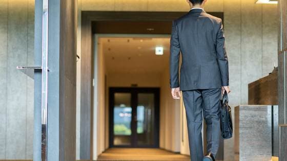 先生の｢結局､文科省が悪い｣論に元官僚が本音