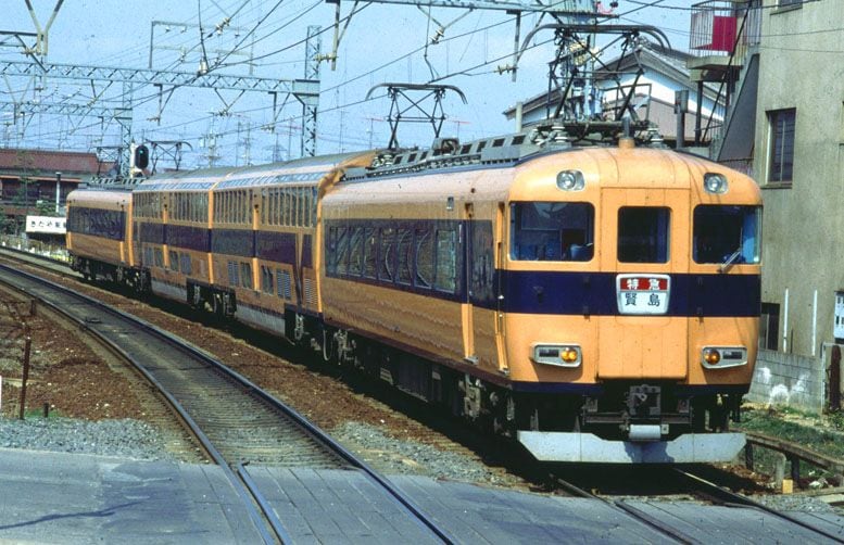 3代目ビスタカーの30000系（撮影：南正時）