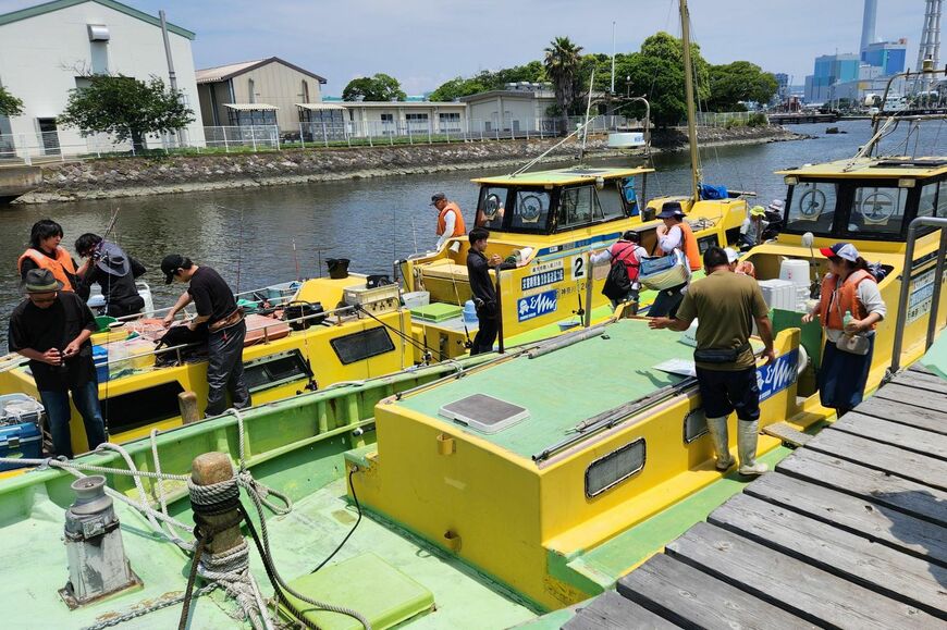 釣り舟は予想よりかなり大きかった（写真：筆者提供）