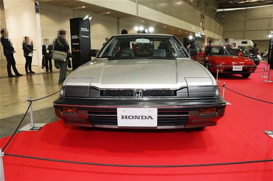 ホンダの2代目「プレリュード」（筆者撮影）