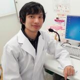 野田真史●皮膚科専門医、池袋駅前のだ皮膚科院長。東京大学医学部を卒業後、同大学の皮膚科に入局。米国留学時にはニューヨーク州医師免許も取得。メディア出演歴多数 （写真：OCEANS編集部）