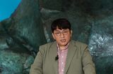 パン・シヒョク氏