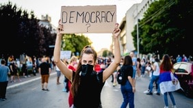 日本の｢民主主義｣の誕生は戦後からではない―明治の思想的格闘からみる国民主権の源流､日本に根付いた民主制150年