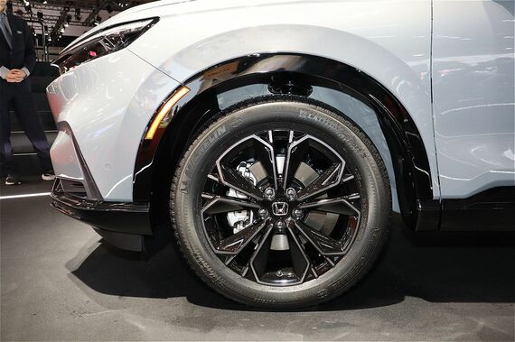 新型CR-V e:HEVのホイール＆タイヤ