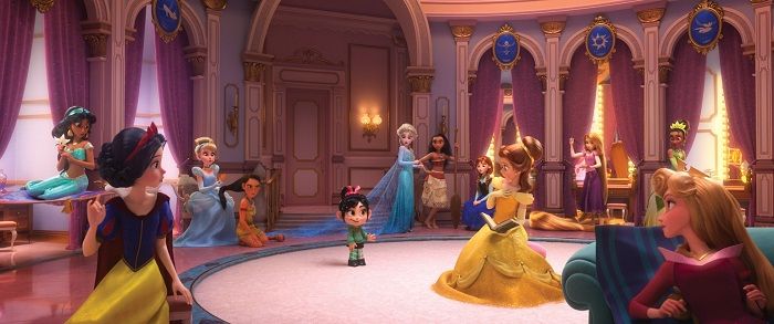 歴代のディズニー・プリンセスが登場するシーンは、大きな見どころのひとつだ ©2018 Disney. All Rights Reserved.