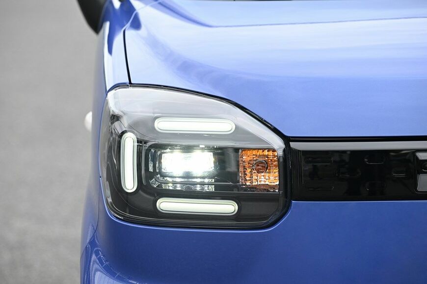 スズキの新型軽乗用BEV「e SKYプロトタイプ」