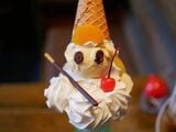 つぶらな瞳で見つめてくるので、食べるのがもったいない（筆者撮影）