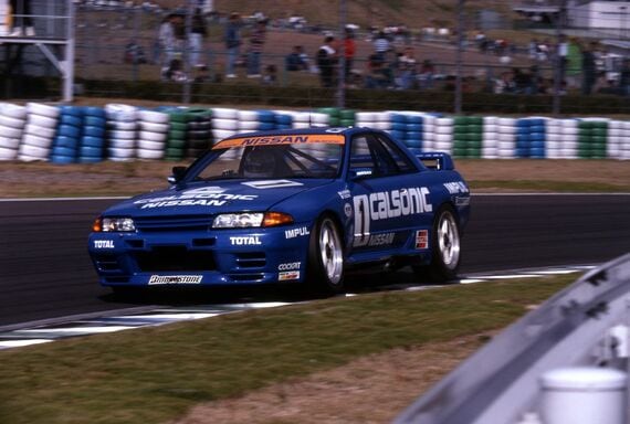 1990年代前半に活躍した、カルソニック・スカイラインチームのR32スカイラインGT-Rレース仕様車