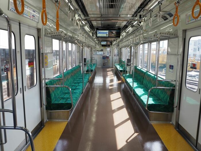 20101号車の車内
