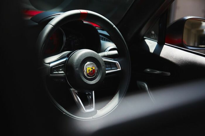 アバルト124スパイダー｜ABARTH 124 spider