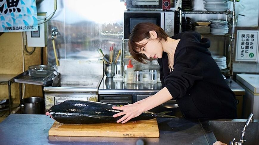 「人生最大の危機」から生まれた魚屋の森さん。元IT企業社員が魚屋になって学んだ“穴を埋める”働き方【寿商店・森朝奈】（本人画像提供／森朝奈さん）