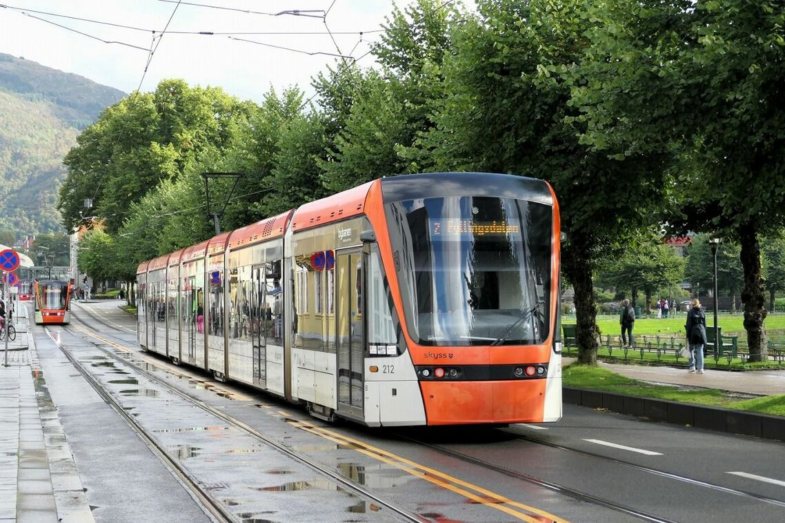 スイス製7車体連接のトラムが走る第2の都市ベルゲン