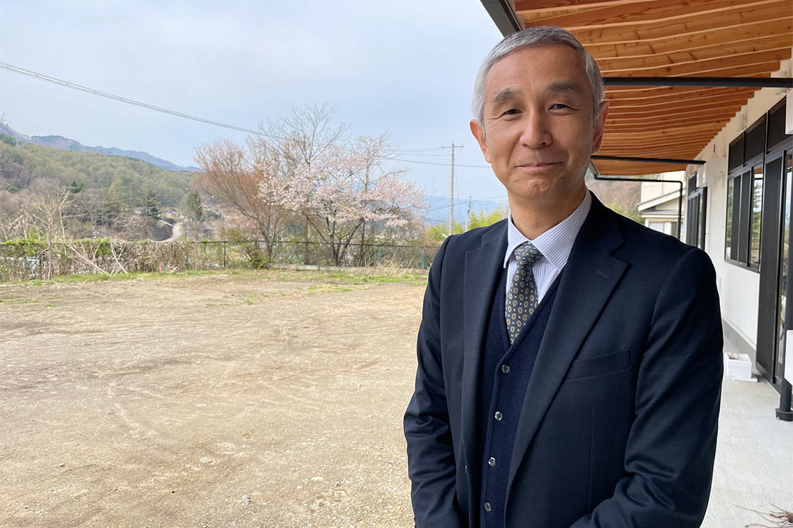 長沼 豊（ながぬま・ゆたか）大日向中学校校長大阪大学大学院人間科学研究科博士後期課程修了、博士（人間科学）。日本部活動学会副会長。2013年の学習院大学教育学科開設に携わり、その後も教員養成に尽力。日本特別活動学会会長、日本ボランティア学習協会理事、日本シティズンシップ教育学会副会長、一般社団法人生徒会活動支援協会顧問、板橋区教育委員会委員などを歴任。教科外教育（特別活動、部活動、ボランティア学習、シティズンシップ教育など）を中心に研究している。2022年4月から現職