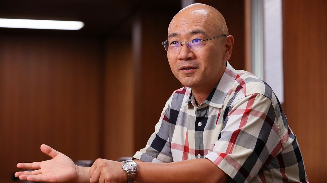 「情報を伝えるだけの文章は面白く何ともないんですよ」と語る石井光太氏(写真:文藝春秋提供)