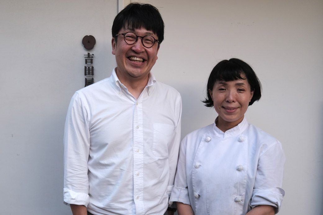 吉田知史さんとしのぶさん（筆者撮影）
