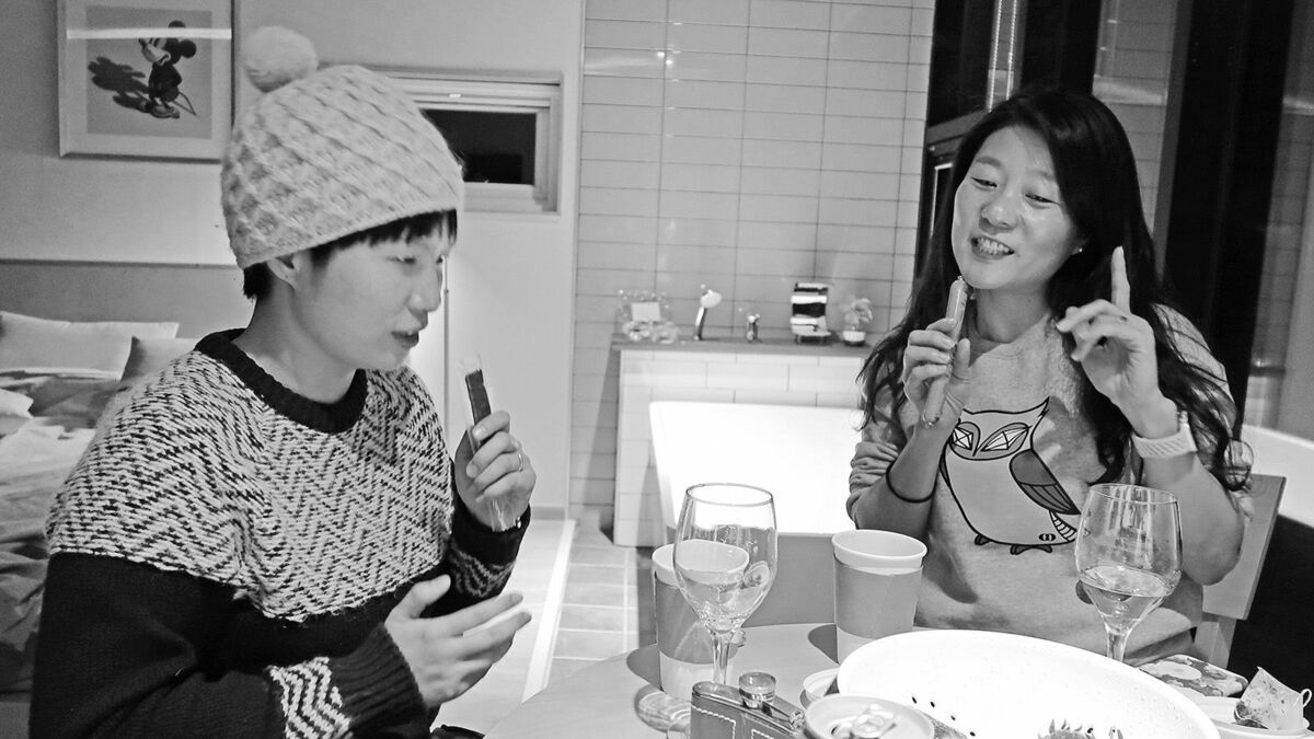 シングルでも結婚でもない二人暮らしの心地よさ | 家庭 | 東洋経済オンライン