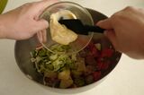マヨネーズを投入