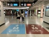 香港MTRのホンハム駅。どことなくエリザベス線駅構内と似た雰囲気もある（筆者撮影）