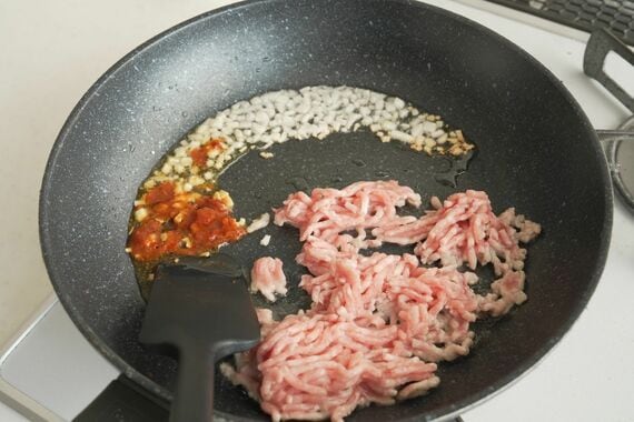 豚肉と豆板醤