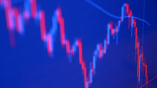 日経平均株価が暴落､要因と今後の見通しは？