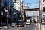 旧日光街道は梅島駅の高架下を抜ける