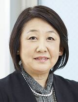 石川悦子（いしかわ・えつこ）こども教育宝仙大学教授、こども教育学部長公認心理師、臨床心理士、特別支援教育士。国立大学法人奈良女子大学大学院博士後期課程満期退学。公立学校および私立学校スクールカウンセラーとして20年間勤務。2016年こども教育宝仙大学教授に就任、2018年より現職。日本公認心理師協会理事・教育分野委員長。日本臨床心理士会教育領域委員会副委員長。現在、中央教育審議会初等中等教育分科会臨時委員、こども家庭庁いじめ調査アドバイザー、令和3・4・5年度文部科学省いじめ対策・不登校支援等推進事業SC及びSSWの常勤化に向けた調査研究統括（写真：本人提供）