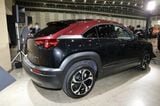 MX-30 e-SKYACTIV R-EVに関する展示内容（筆者撮影）