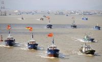 尖閣諸島周辺に約230隻の中国漁船