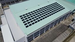 期待のペロブスカイト太陽電池､積水化学の開発者が語る商用化の道筋､｢2030年度以降大規模生産し､ビジネスとして自立｣