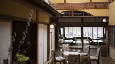 10 Historical Japanese Inns Loved by Iconic Figures