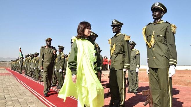 稲田防衛相も視察した南スーダンPKOの苦渋