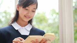 ｢勉強しなさい｣と言うよりも本を渡したほうが絶対に効果的な理由　中学生の勉強モチベが上がりまくる究極の本5選　