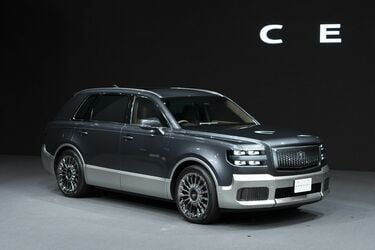 センチュリーのSUV｣価格2500万円～の超世界観 セダンでも