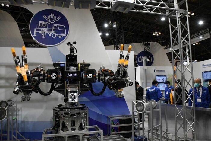高所作業用のロボット「零式人機」