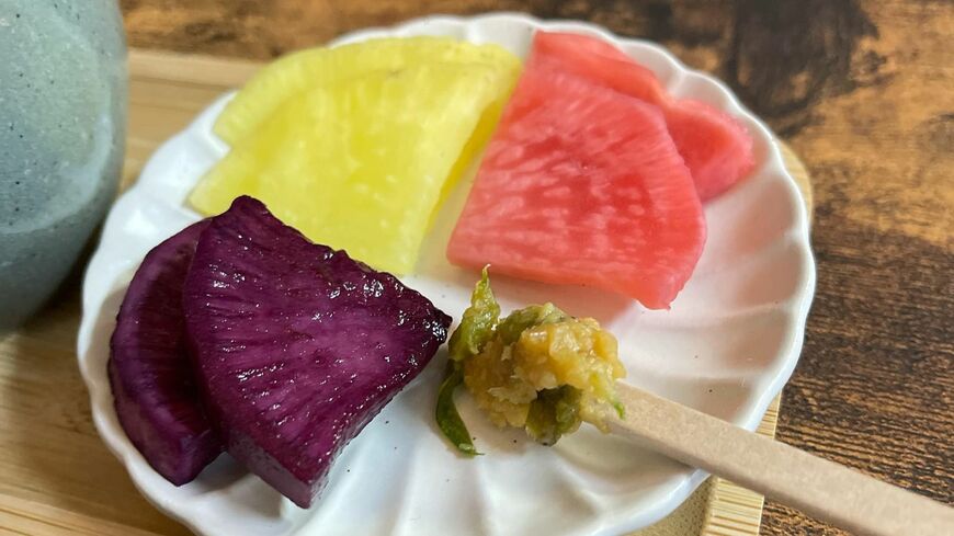 秋田内陸線にある無人駅で“爆売れ”のがっこが作られているという（写真：Anique）