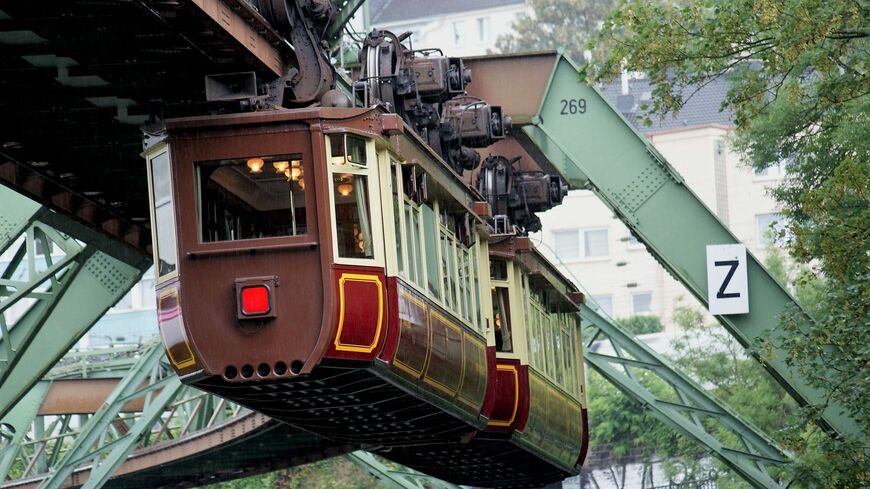 ヴッパータール空中鉄道