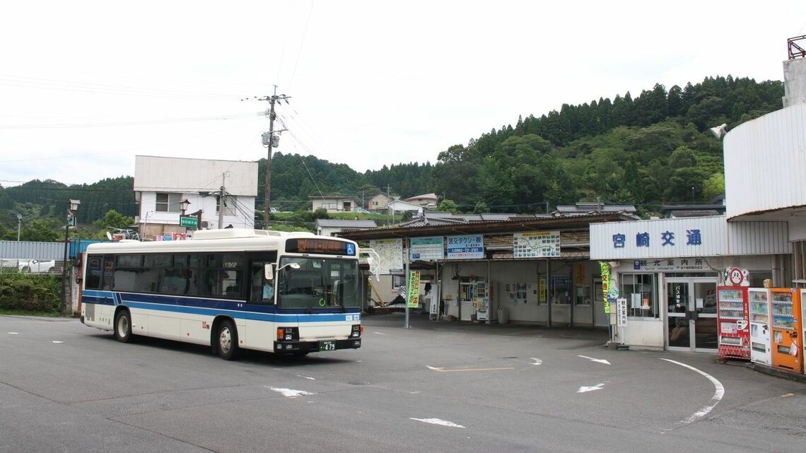宮崎交通の運行拠点である高千穂バスセンター。延岡駅と結ぶ路線バスのほか福岡や熊本と結ぶ高速バスが発着する（筆者撮影）