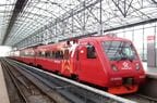 モスクワの空港に到着のアクセス列車