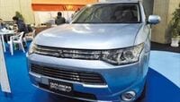 三菱自のヒット車が不具合､復活また遠のく 久々のヒット車の電池が溶け､国内販売に痛撃