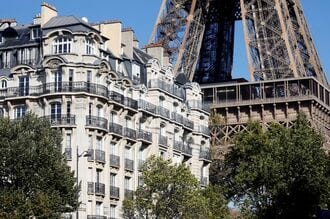 パリの高級不動産がここへ来て急騰している謎